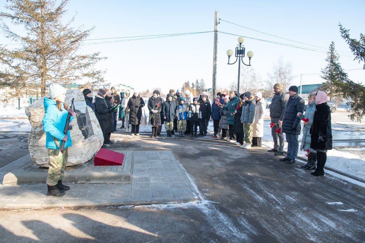 15 февраля 2024 года Д.Н. Романов посетил п. Осиновский и семью мобилизованного.