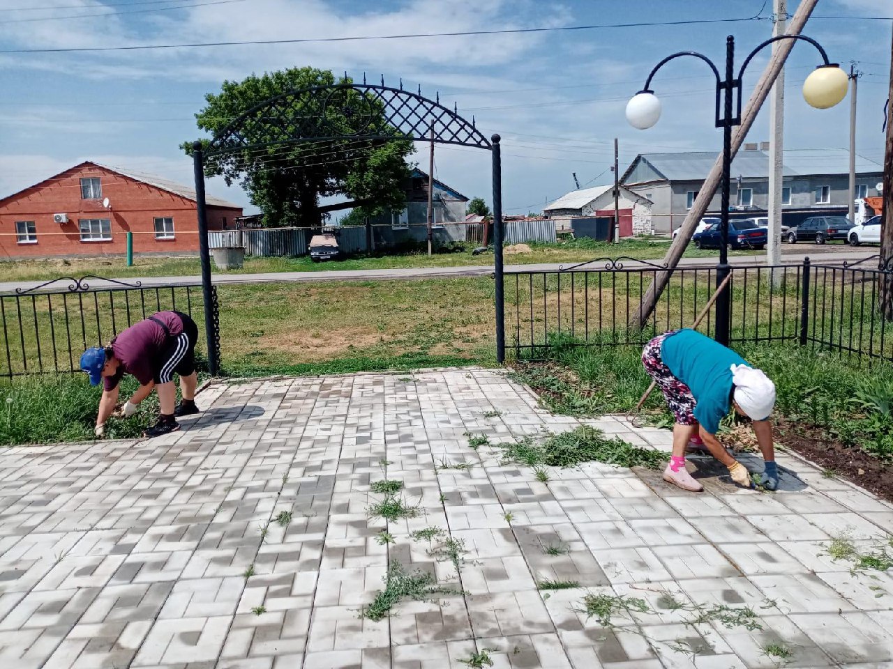 Благоустройство территории с. Берёзовка,  сквер «75 лет Победе»..